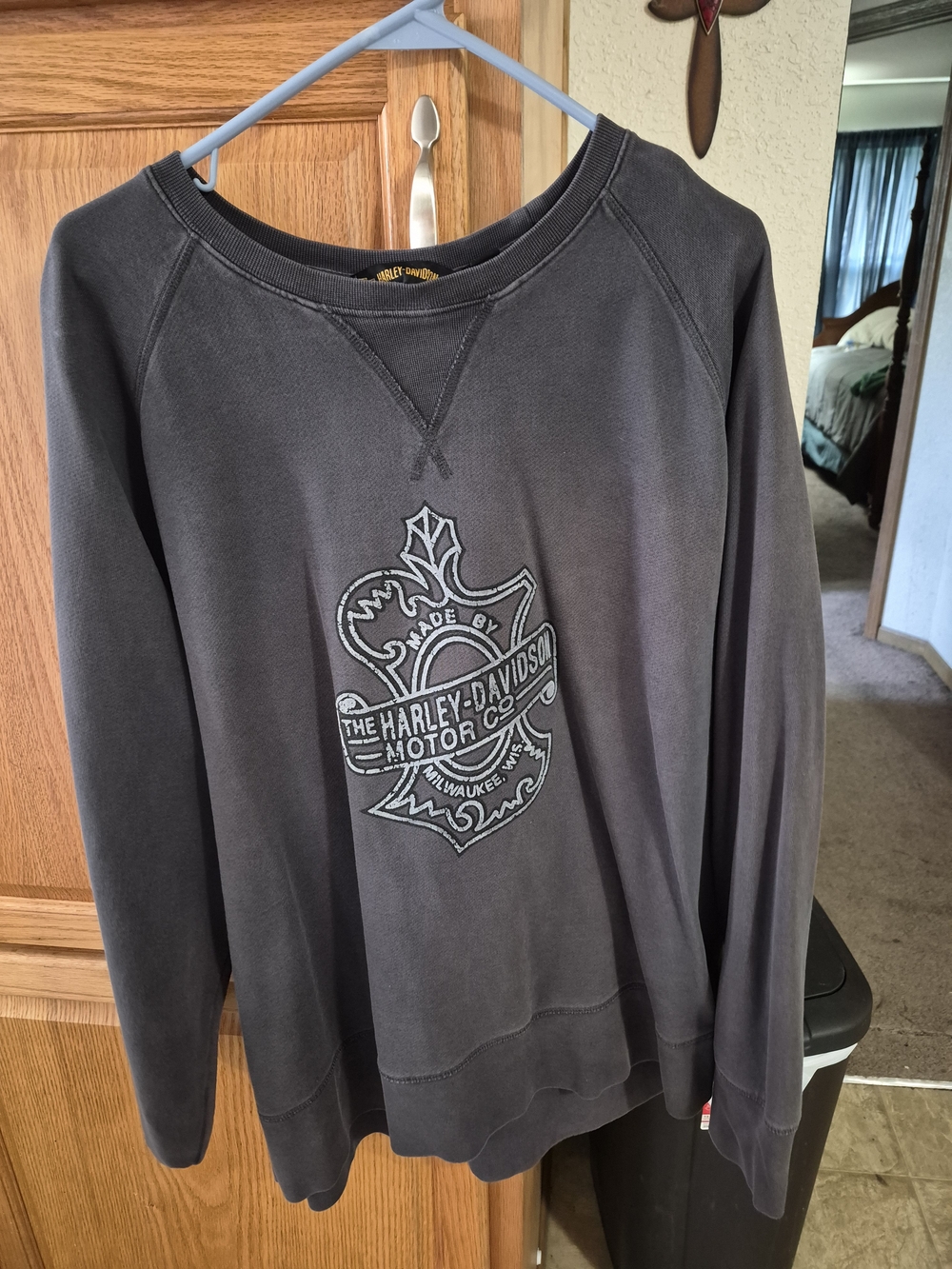 Harley-Davidson Black Crewneck Sweatshirt with Embroidered Logo